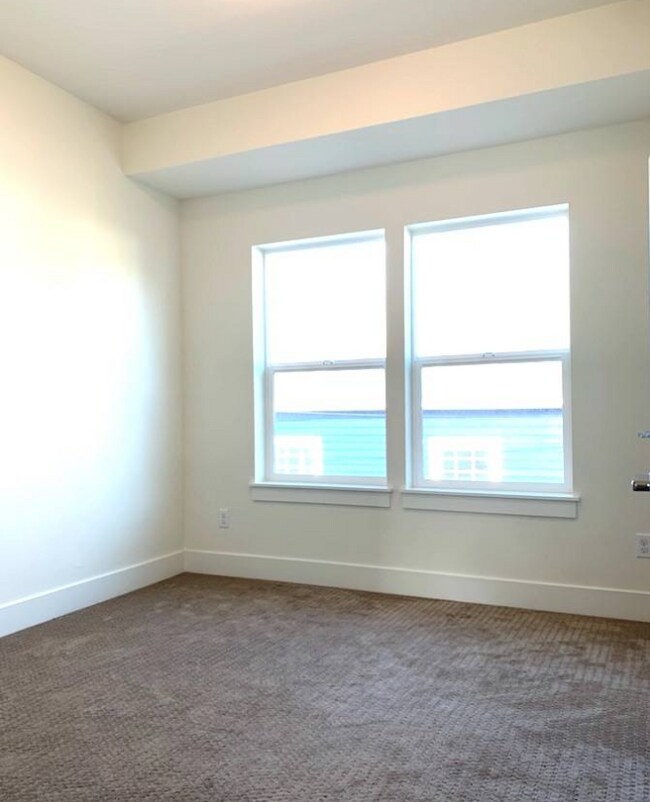 Foto del edificio - 1367 N Humboldt St