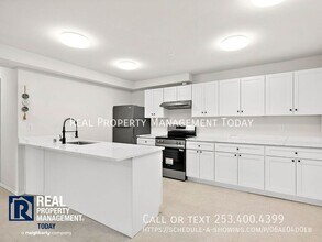 Building Photo - 7843 Pacific Ave