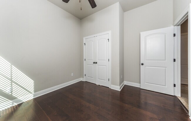 Foto del edificio - 3 Bed Rental