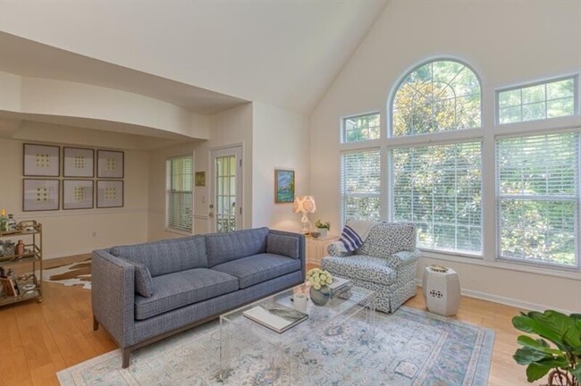 Foto del edificio - 3636 Habersham Rd NW