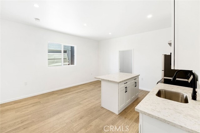 Building Photo - 1375 N Mentor Ave