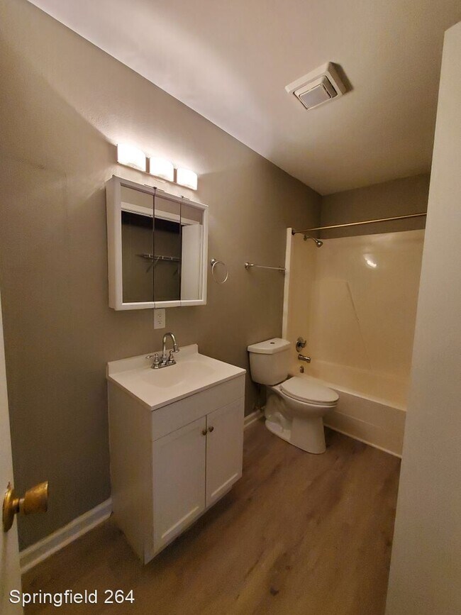 Building Photo - 2473 Ladley Ct