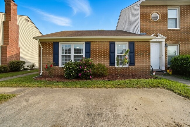 Building Photo - 5106 Radcliff Cir
