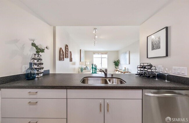 Foto del edificio - 451 Kansas St