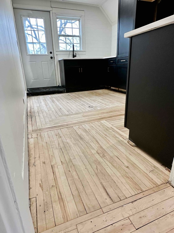 Building Photo - 218 N Main St