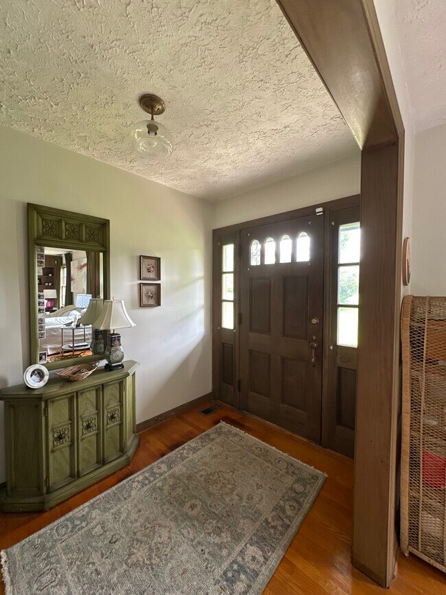 Foto del edificio - 3616 Riverview Dr