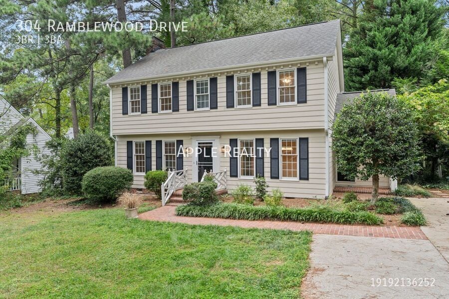 Foto principal - 304 Ramblewood Dr