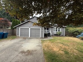 Building Photo - 15626 53rd Pl W