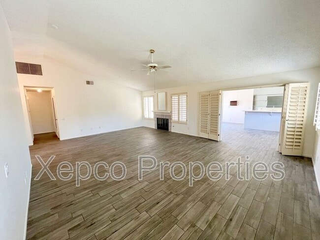 Building Photo - 43922 Warner Trail