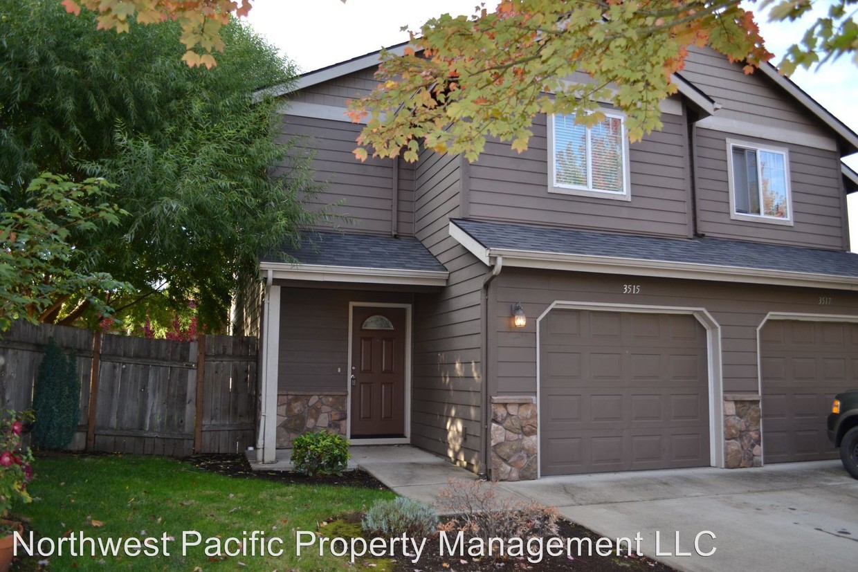 Primary Photo - 3515-3517 Fisher Ct NE