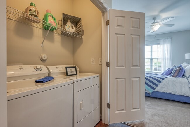 Foto del edificio - Reserve at Park West