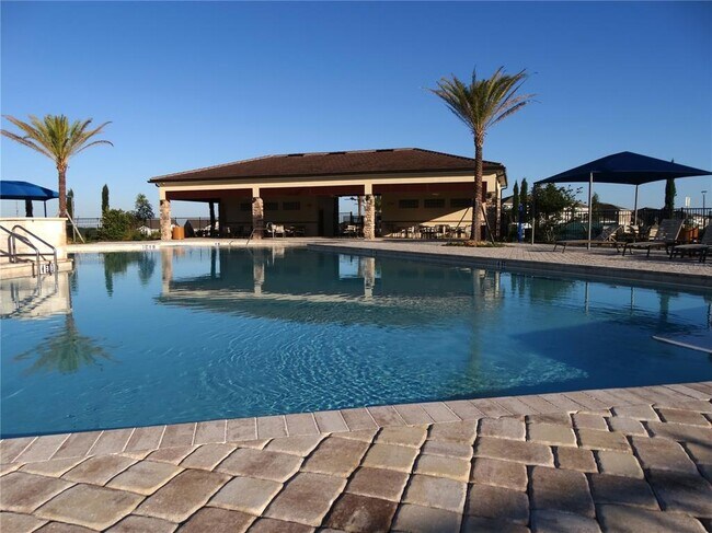 Foto del edificio - 7641 Syracuse Dr