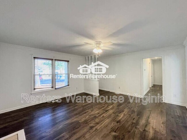 Building Photo - 411 Linkenborough Dr