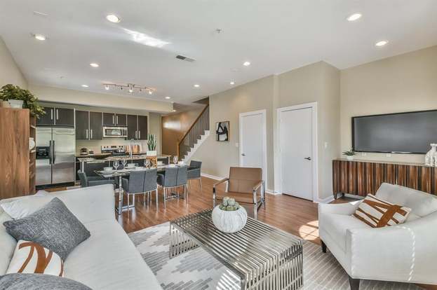 Foto del edificio - 806 Jackson Hill St