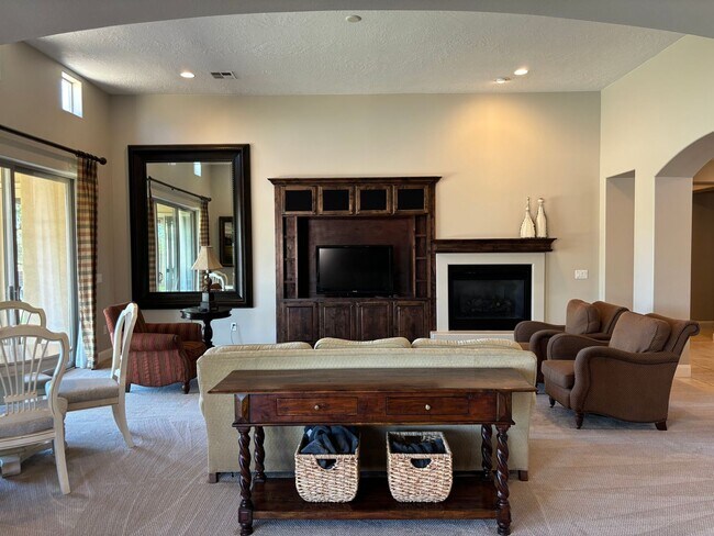 Foto del edificio - 1456 N Liberty Greens Dr