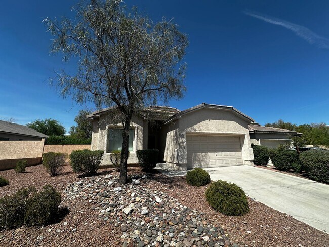 Foto del edificio - 10912 Golden Birch Pl