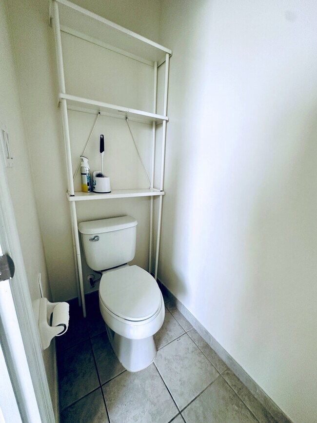 Foto del edificio - 8836 Sandy Crk Wy