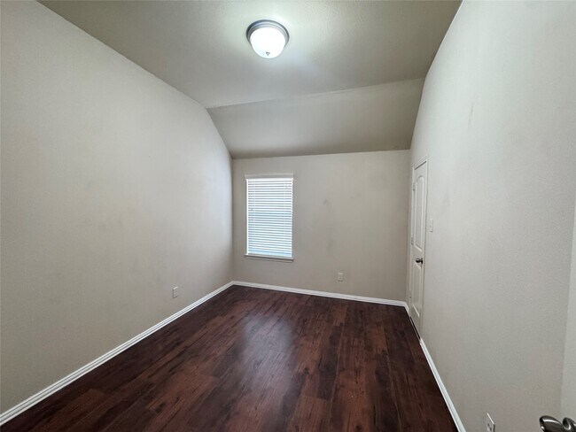 Foto del edificio - 22010 Rustic Canyon Ln