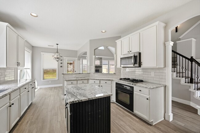 Building Photo - 7531 Fall Creek Bend Ct