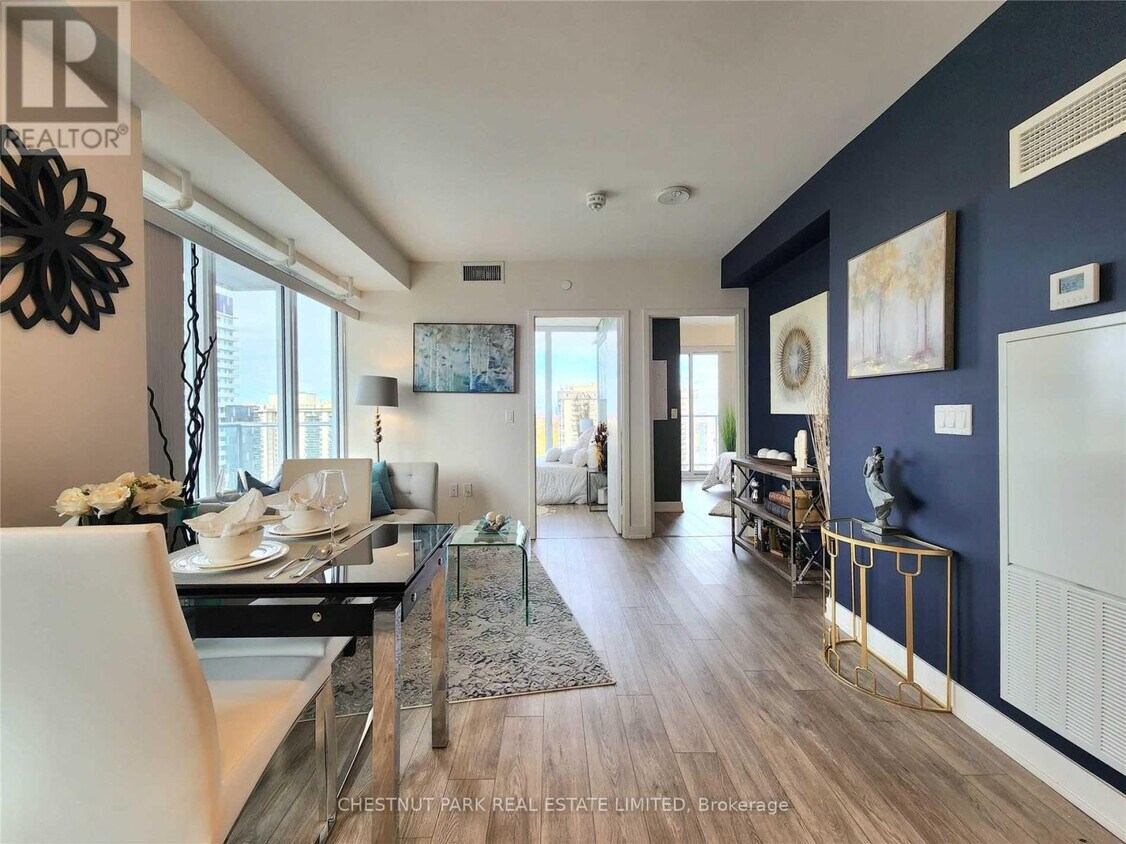 Photo principale - 99 Broadway Ave