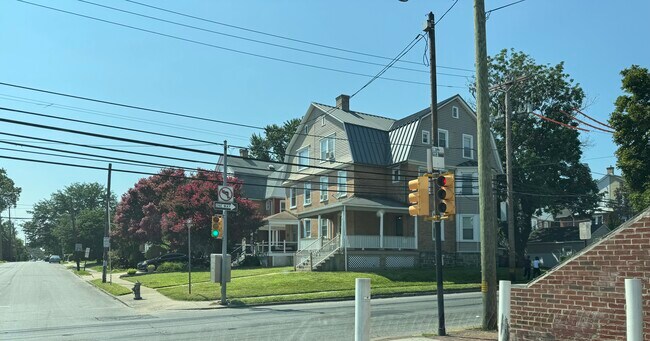 Apartamento de 2 habitaciones - 3er piso - 121 E Stewart Ave