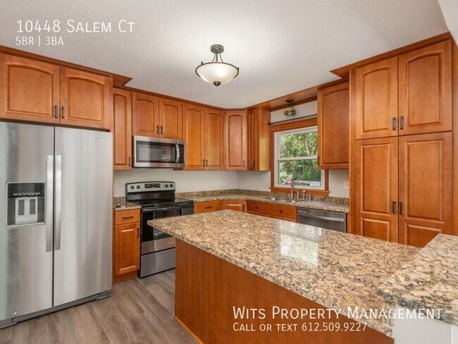 Building Photo - Spacious Single Family in Eden Prairie—Ava...