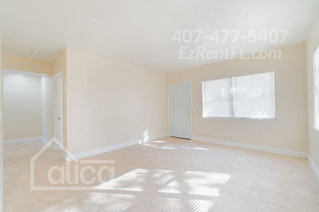 Building Photo - 1001 Henrietta Ave