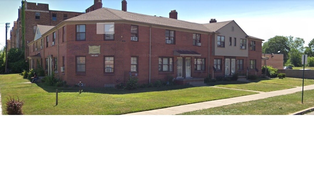 Primary Photo - 17134 2nd Ave