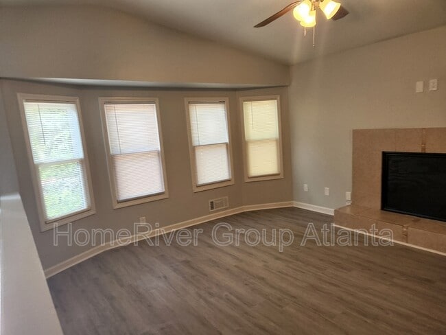 Building Photo - 5870 Wellborn Trail