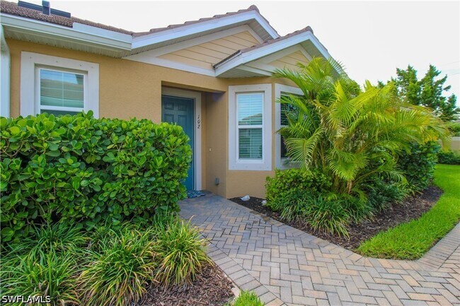 Building Photo - 4692 Arboretum Cir