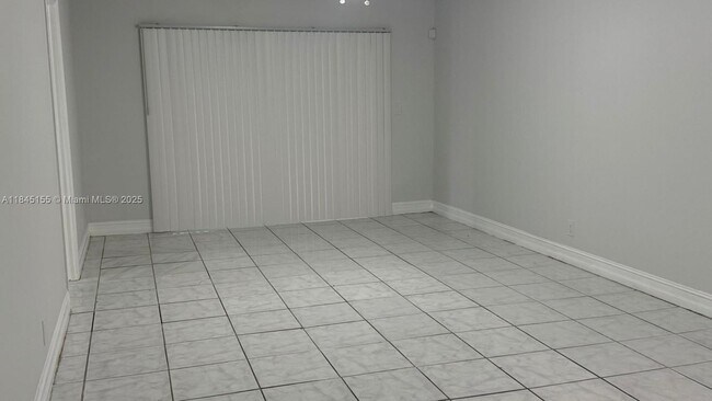 Foto del edificio - 1700 NW 58th Terrace