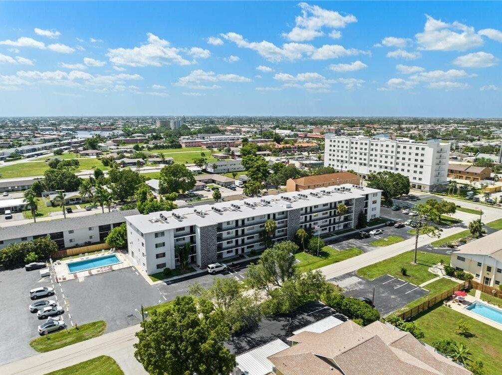 Primary Photo - "Chic 2-Bed, 2-Bath Condo with Granite Fin...