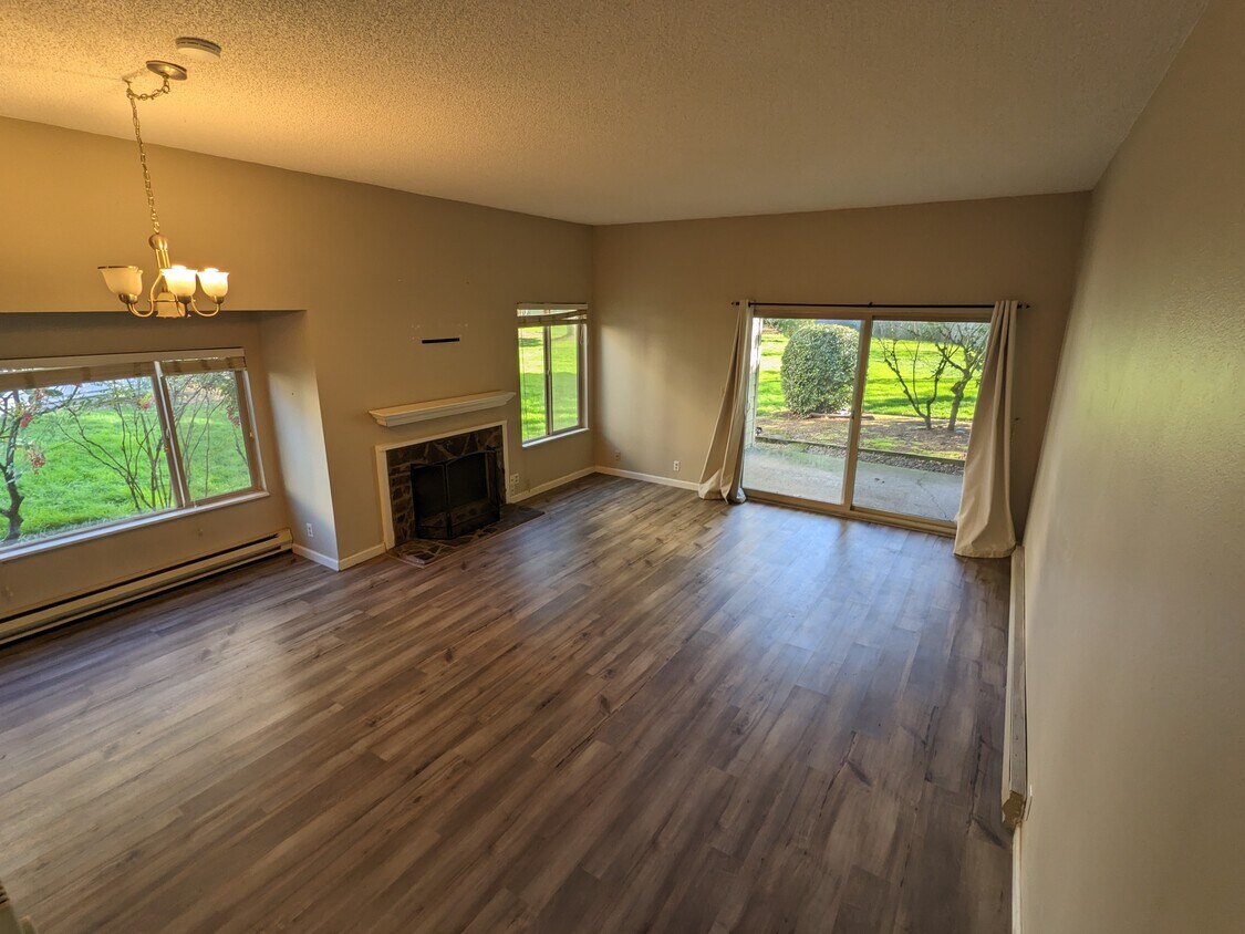 Primary Photo - 11650 SW Boones Bend Dr