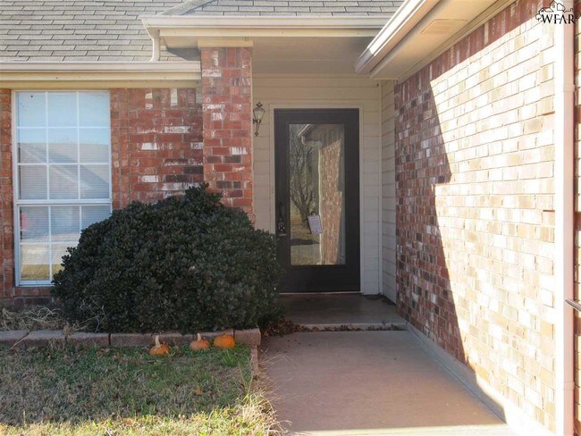 Building Photo - 5346 Northview Dr