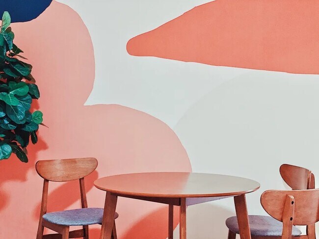 Foto del edificio - Furnished room/NOT APARTMENT