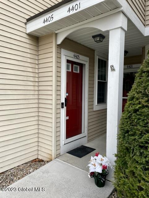 Building Photo - 4405 Foxwood Dr S