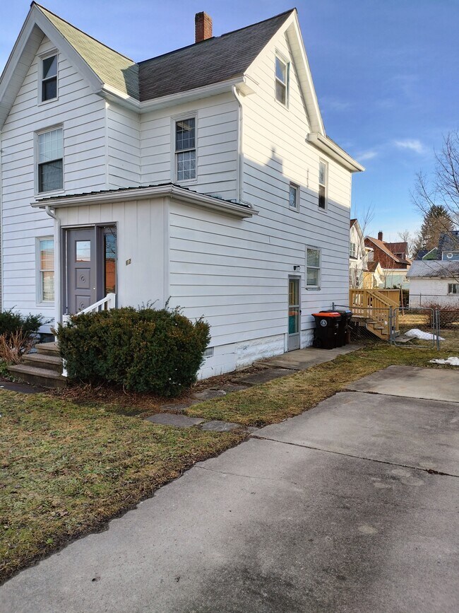 Foto del edificio - 62 E Congress St