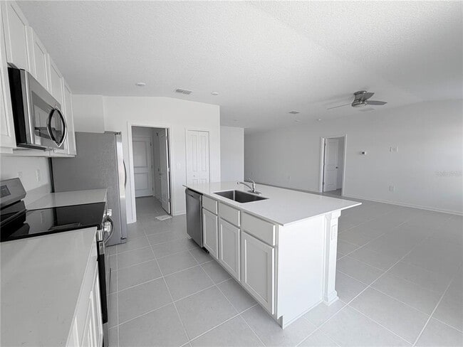 Foto del edificio - 4313 Riverbend Blvd