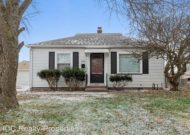 Building Photo - 2 br, 1 bath House - 2412 32nd Ave