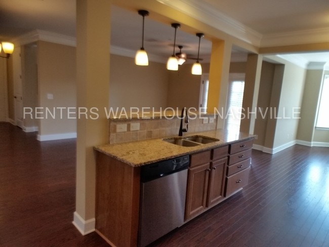 Building Photo - 991 Westhaven Blvd
