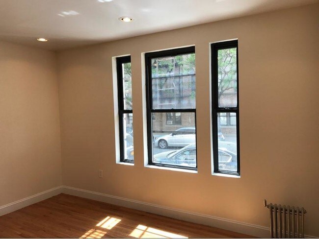 Building Photo - 31 Arden St