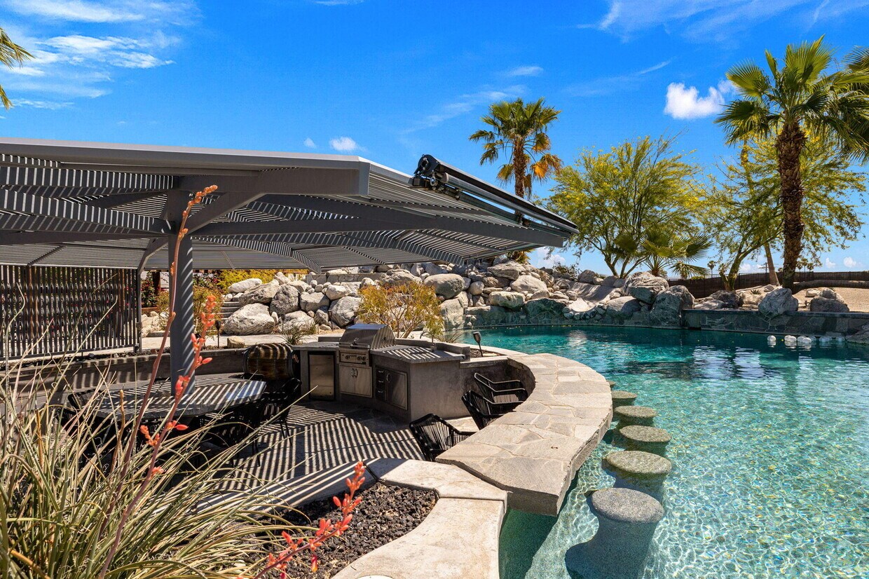 Foto principal - 41750 Hermitage Dr