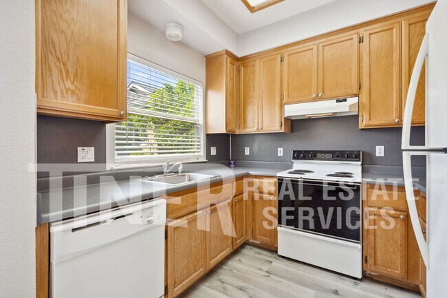 Foto del edificio - Charming Home in Midtown's Newton Booth Ne...