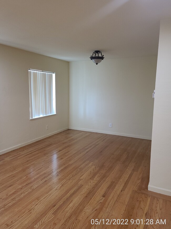 Dining Nook - 1237 Via Vista