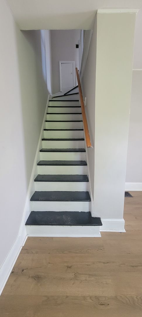 Building Photo - Spacious 3 Bedroom TownHouse!