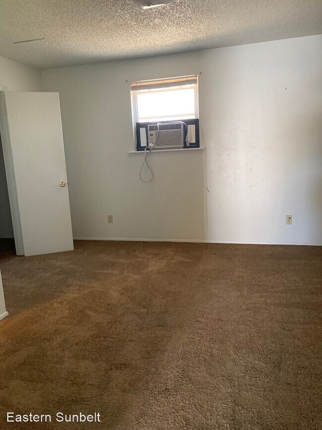 Foto del edificio - 1 br, 1 bath House - 510 West 6th Street