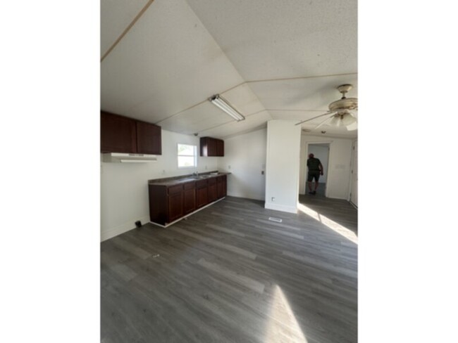 Building Photo - 5675-5675 Saufley Field Rd