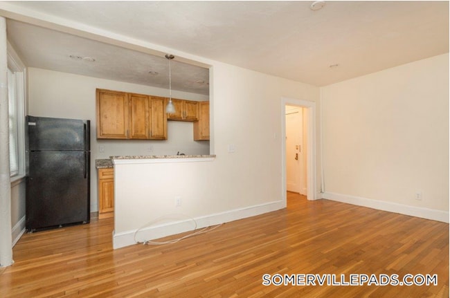 Building Photo - 138 Highland Ave