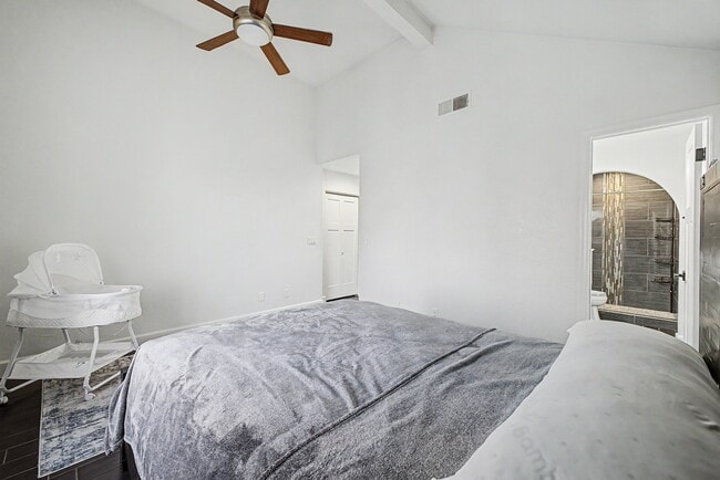 Building Photo - 1828 E Citation Ln