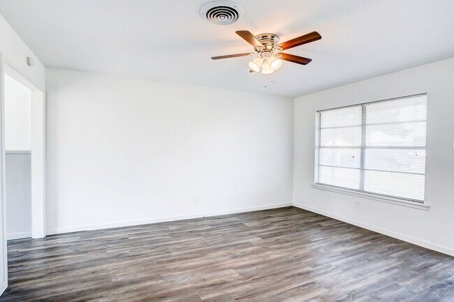 Foto del edificio - Sparkling Three Bedroom Home Located In North Lubbock